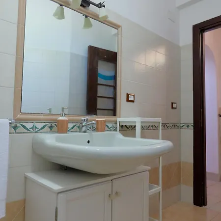 Dei Tigli - Trulli E Relax 别墅 *