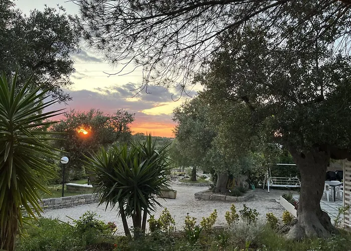 Villa Dei Tigli - Trulli E Relax Castellana Grotte